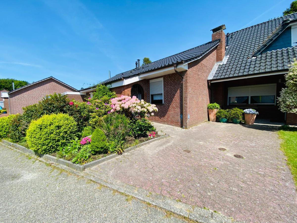 Villa Haus an der Küste im Luftkurort Hage Exterior foto